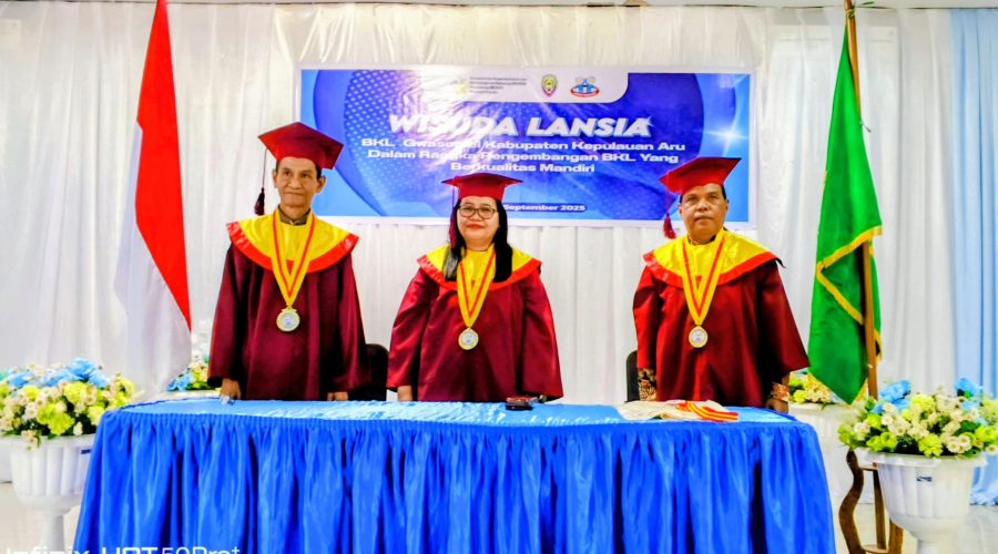 Wisuda Lansia